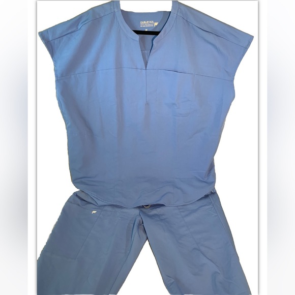 Fabletics Other - Fabletics Scrub Set Light Blue Size 2XL Tie Pants Pockets